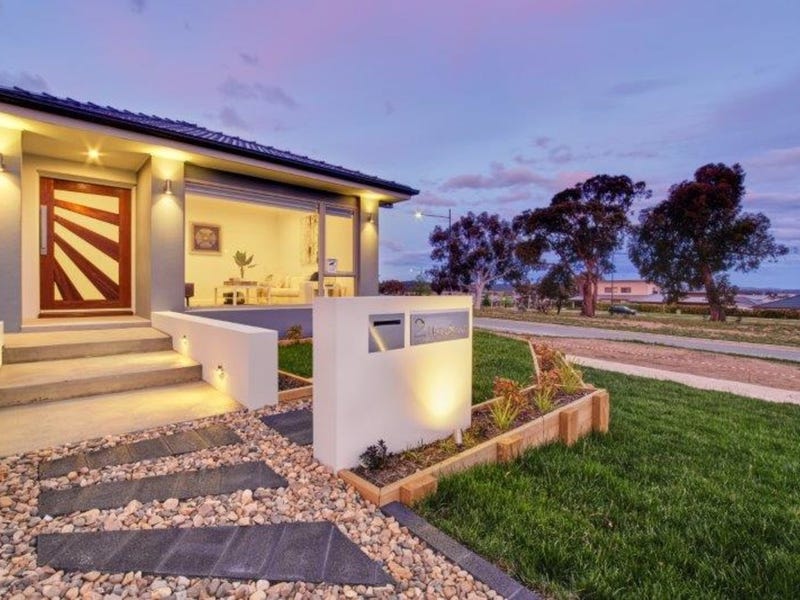 2 Hogg Street, Casey, ACT 2913 Property Details