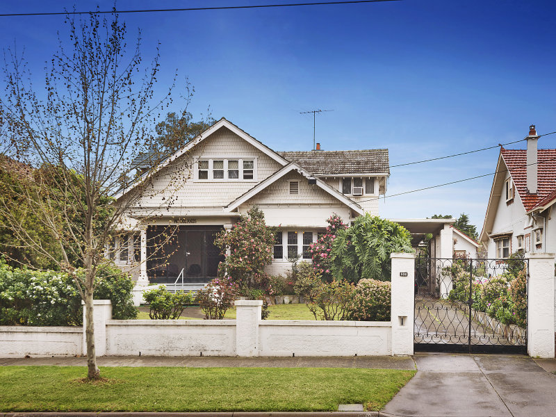 236 Woodland Street, Strathmore, Vic 3041 Property Details