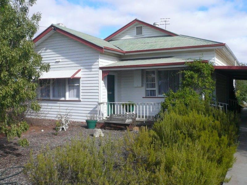 8 Phillips Street, Minyip, Vic 3392 Property Details