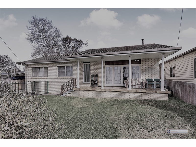 82 Taylor Street, Armidale, NSW 2350 Property Details