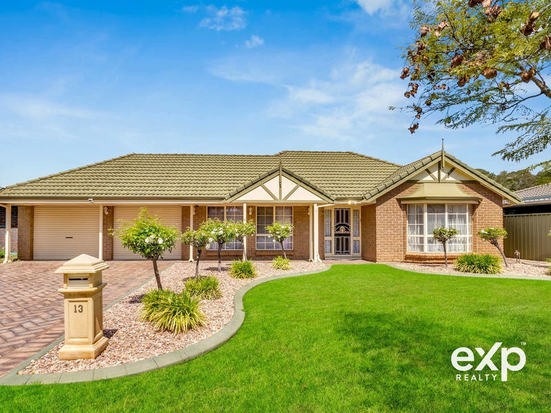 13 Grosvenor Place, Paralowie, SA 5108 House for Sale