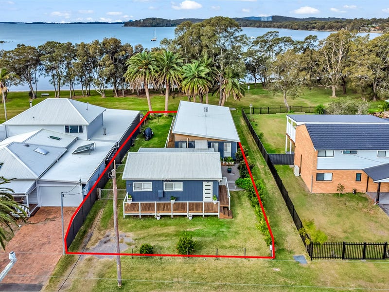 18 Tanilba Avenue, Tanilba Bay, NSW 2319