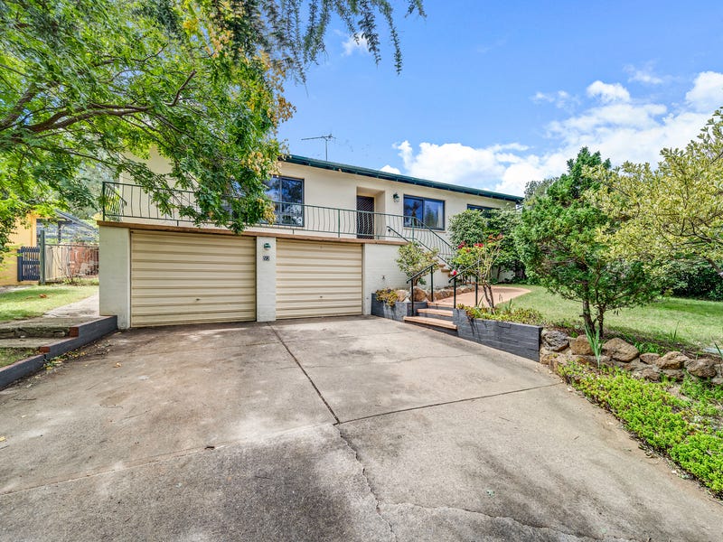 93 Fitchett Street, Garran, ACT 2605 Property Details