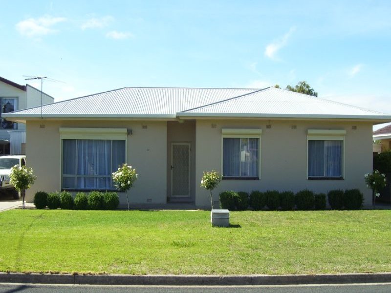12 Commercial Avenue, Millicent, SA 5280