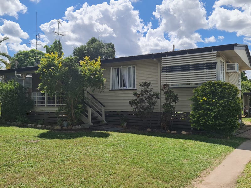 4 Davey St, Moura, Qld 4718 House for Sale