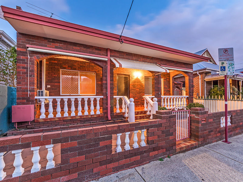10 Knebworth Avenue, Perth, WA 6000 Property Details