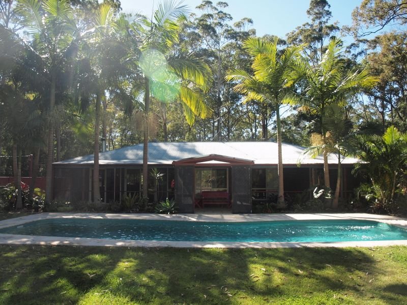 33 Emu Drive, Woombah, NSW 2469