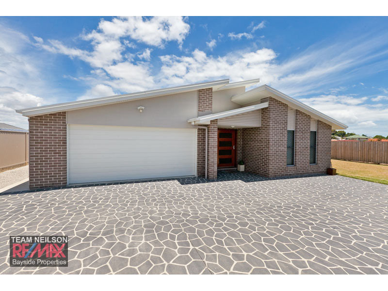 12 Vedson St, Birkdale, Qld 4159 Property Details