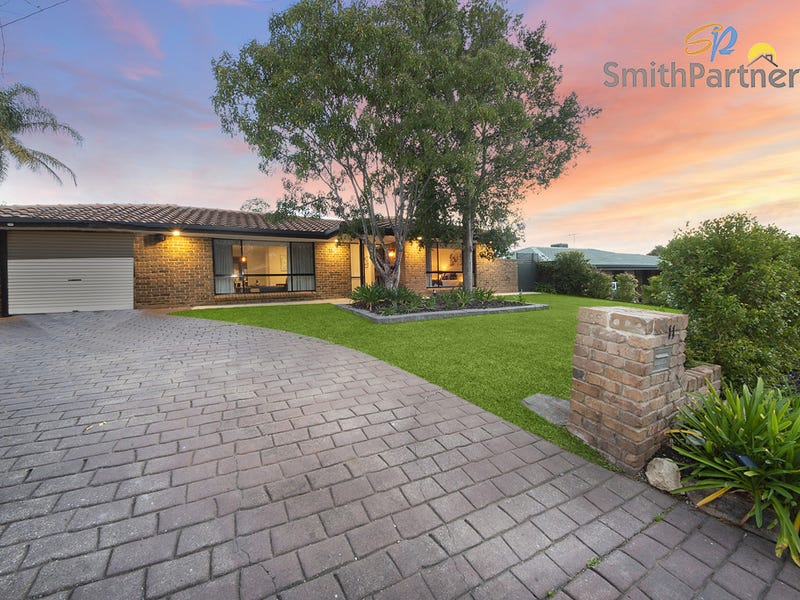 11 Wakefield Cres, Redwood Park, SA 5097