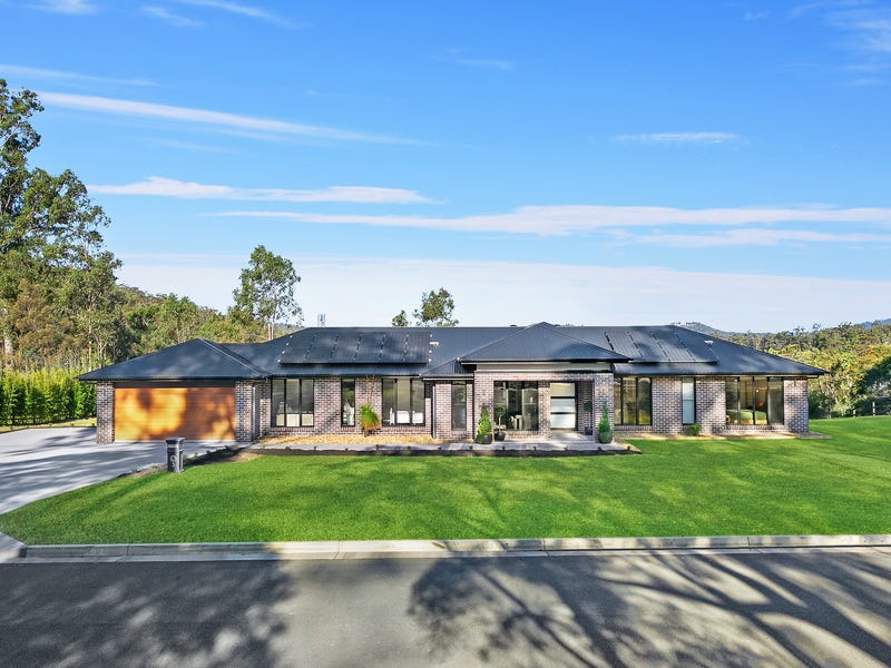 3 Whiptail Place, Advancetown, Qld 4211 Property Details