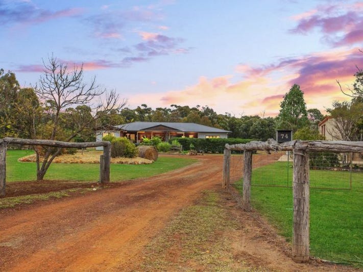 74 Ainsworth Street, Chinchilla, QLD 4413