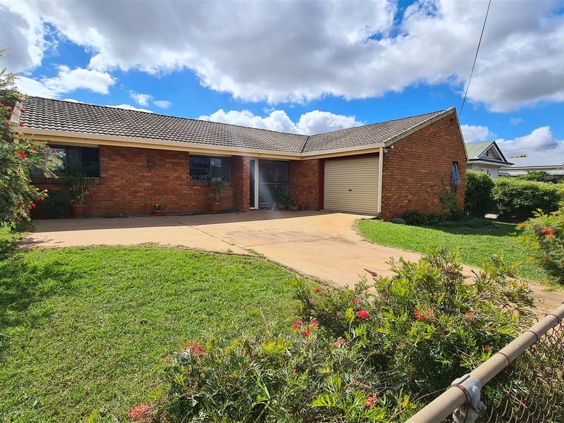 17 Browne St, Yarraman, Qld 4614 Property Details