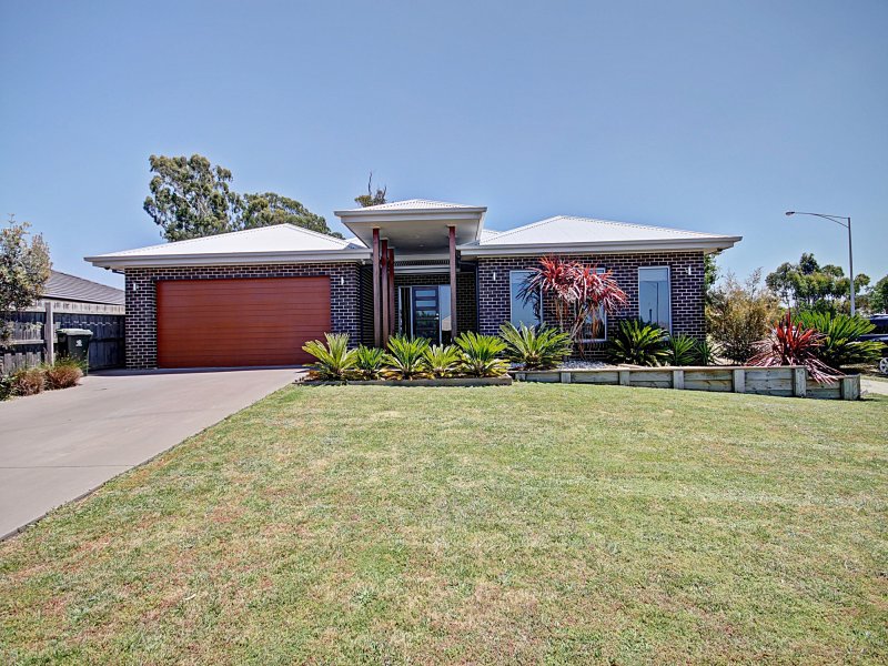 97 Gatehouse Dr, Eastwood, Vic 3875 Property Details