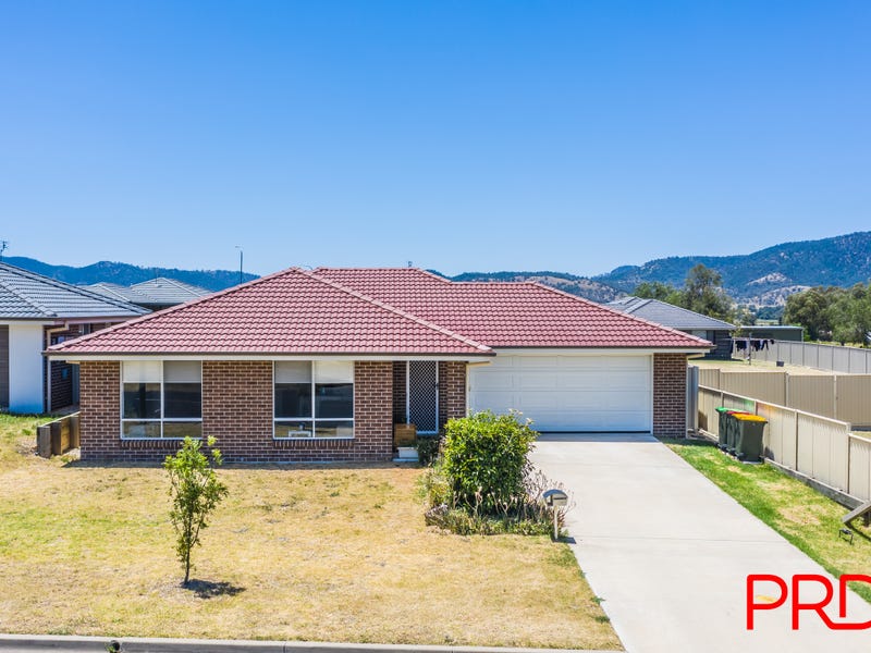 57 Denman Avenue, Kootingal, NSW 2352