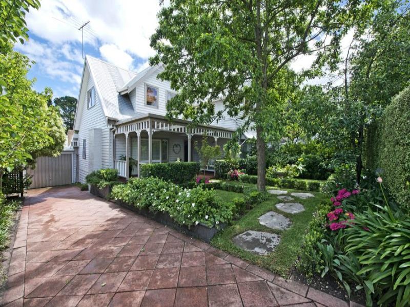 77 Ashwood Drive, Ashwood, VIC 3147