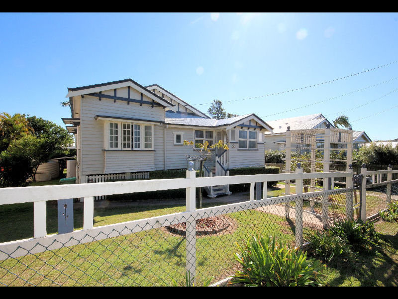 9 Wilson Street, Newtown, Qld 4305 Property Details