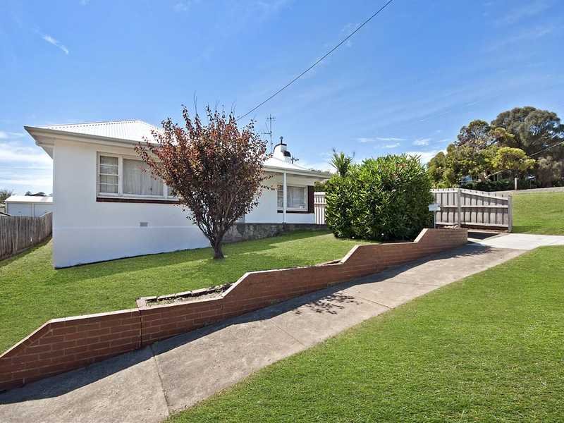 2 Koroit Street, Warrnambool, Vic 3280 Property Details