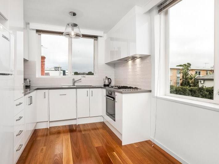 8/59 Ormond Road, Elwood, Vic 3184