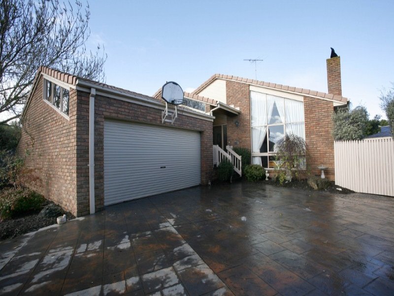 9 Roxby Court, Berwick, VIC 3806