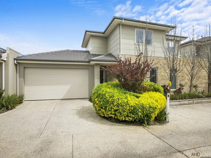 2/61 Green Island Avenue, Mount Martha, VIC 3934