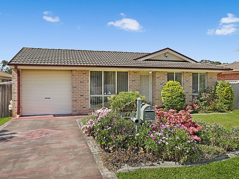 44 Freeman Circuit, Ingleburn, NSW 2565 - Property Details