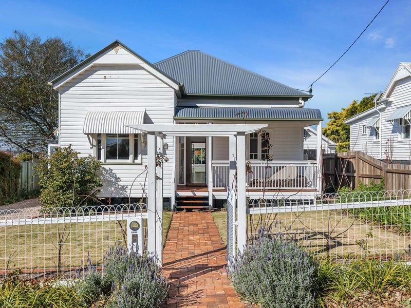 196 Geddes Street, South Toowoomba, Qld 4350