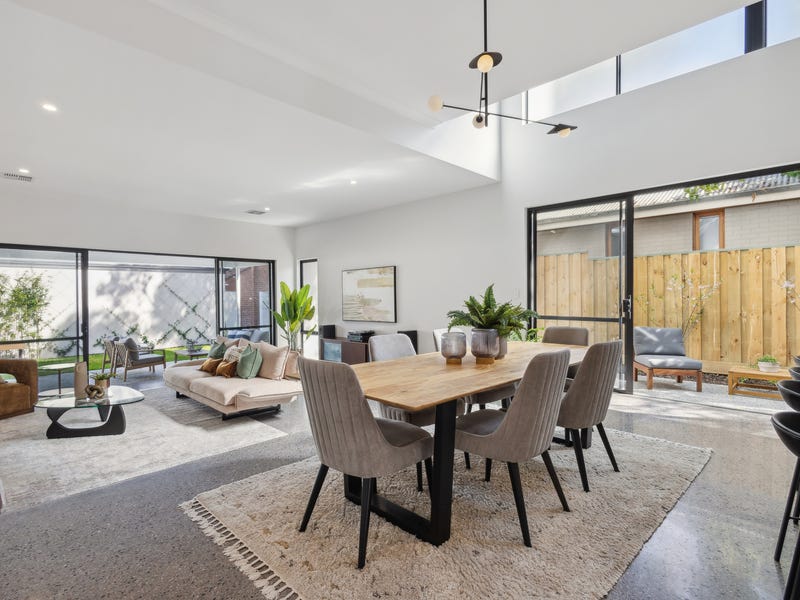 17B St Leonards Avenue