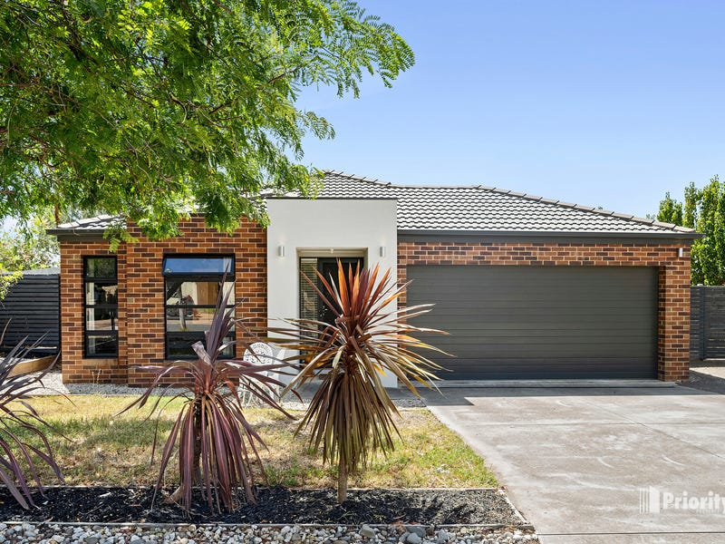 22 Black Wattle Avenue