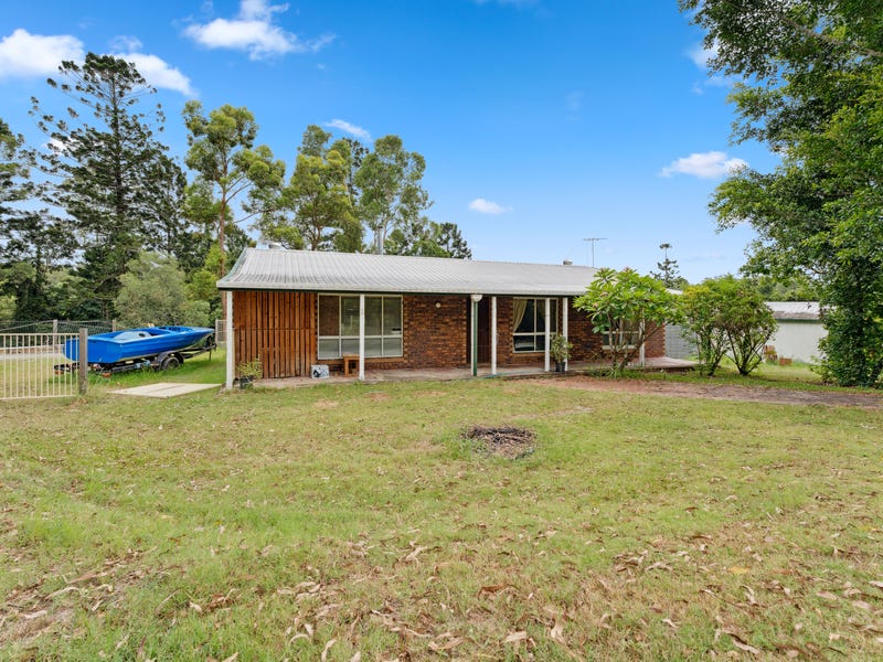 26 Bloodwood Court