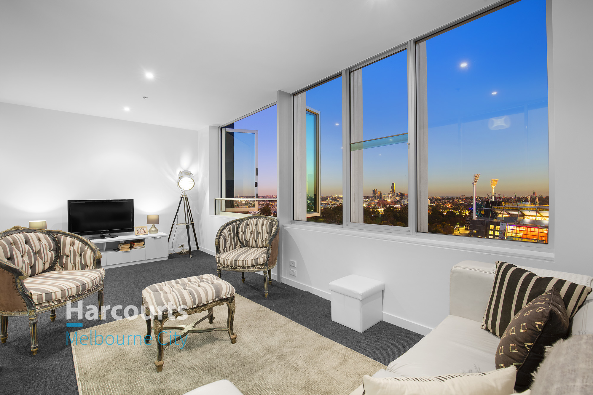 1004/166 Wellington Parade, East Melbourne Sold by Harcourts Melbourne City - image 4