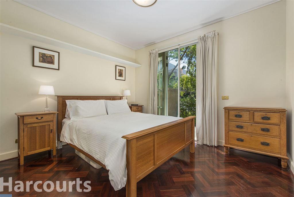 16/1 Wellington Crescent, East Melbourne Sold by Harcourts Melbourne City - image 3