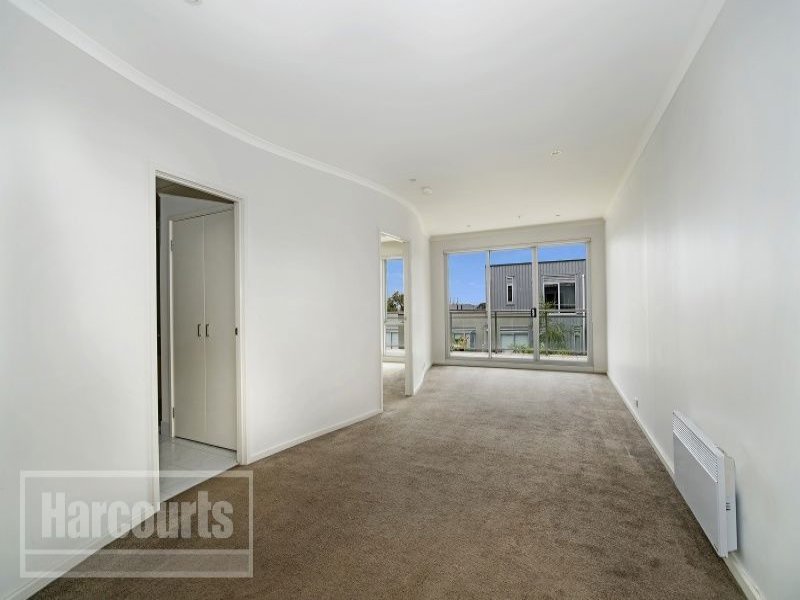 35/30 Chetwynd Street, West Melbourne Sold by Harcourts Melbourne City - image 3