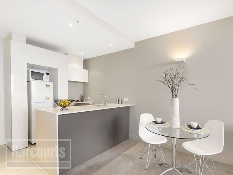 2709/200 Spencer Street, Melbourne Sold by Harcourts Melbourne City - image 3