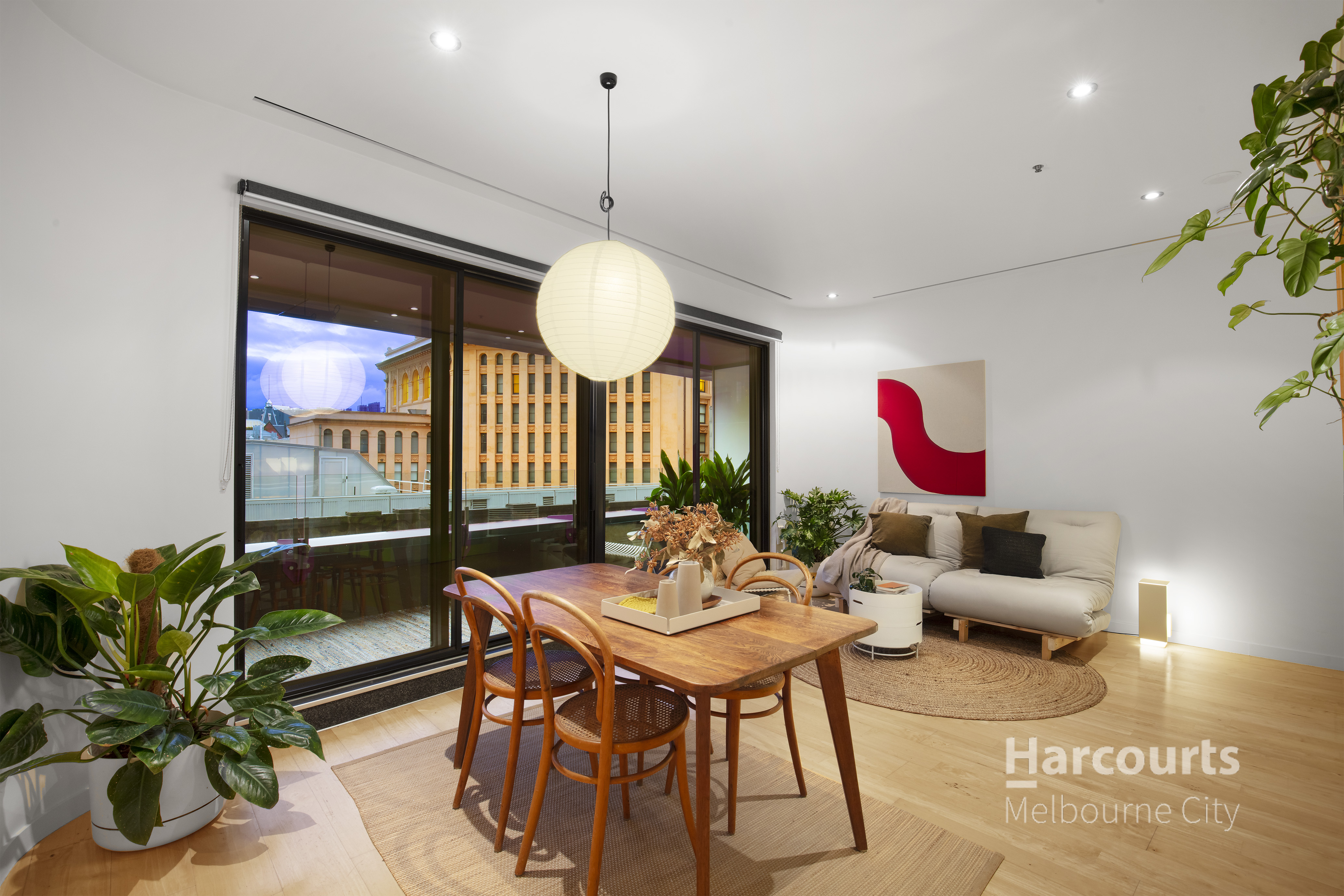 206/300 Swanston Street, Melbourne Sold by Harcourts Melbourne City - image 3