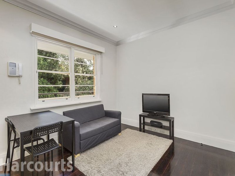 18/29-35 George Street, East Melbourne Sold by Harcourts Melbourne City - image 3