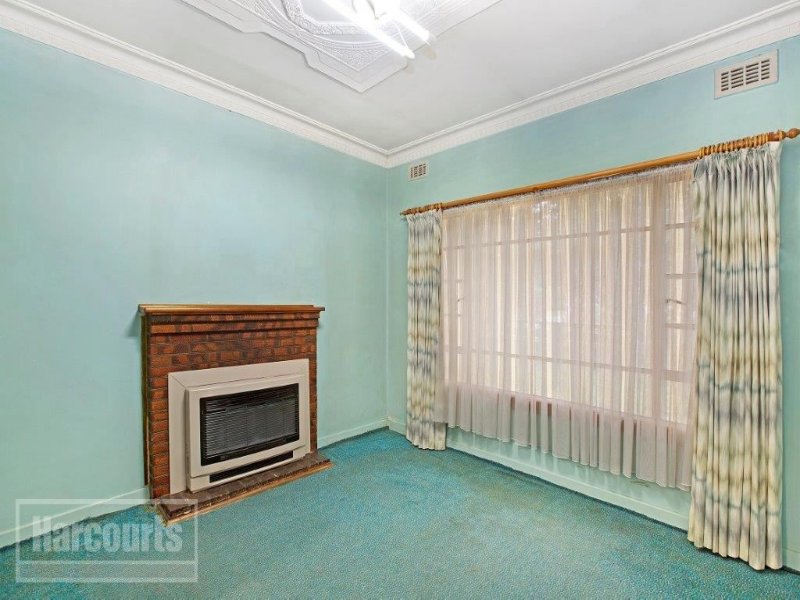 25 Clyde Street, Newport Sold by Harcourts Melbourne City - image 5