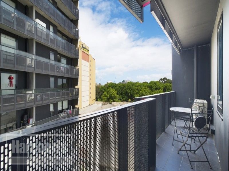 605/253 Franklin Street, Melbourne Sold by Harcourts Melbourne City - image 2