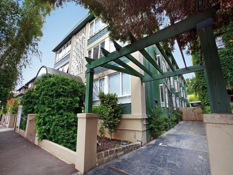 110/25 Hotham St, East Melbourne Sold by Harcourts Melbourne City - image 4