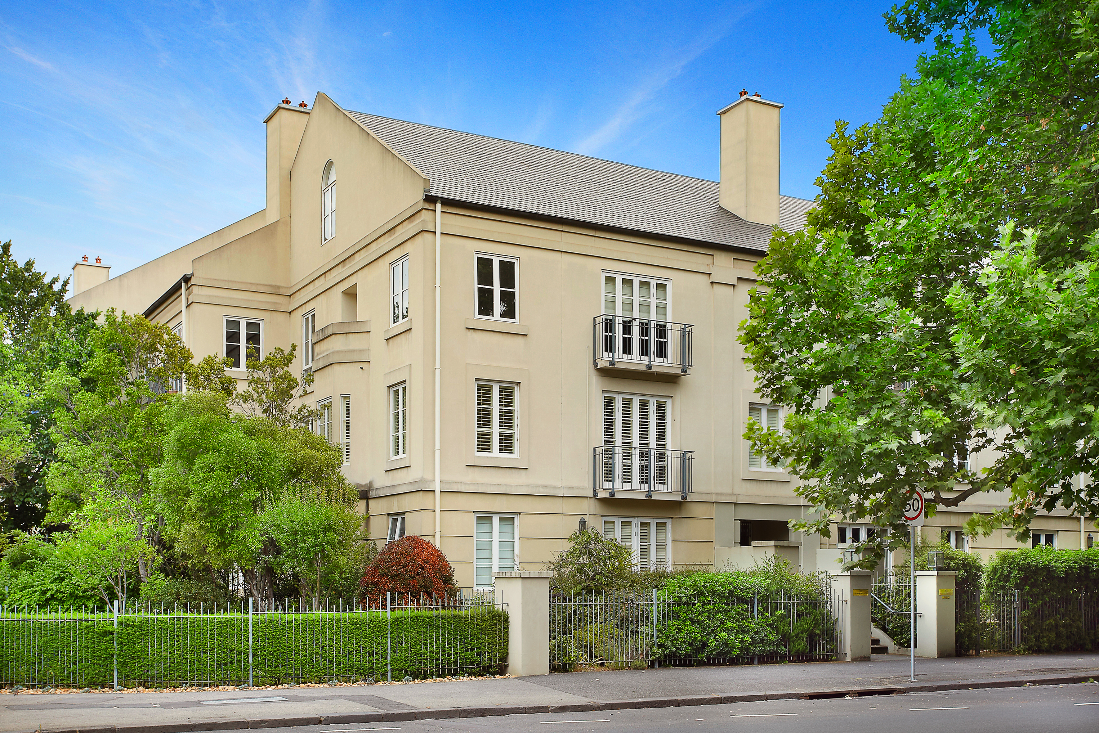 41/201 Wellington Parade South, East Melbourne Sold by Harcourts Melbourne City - image 14