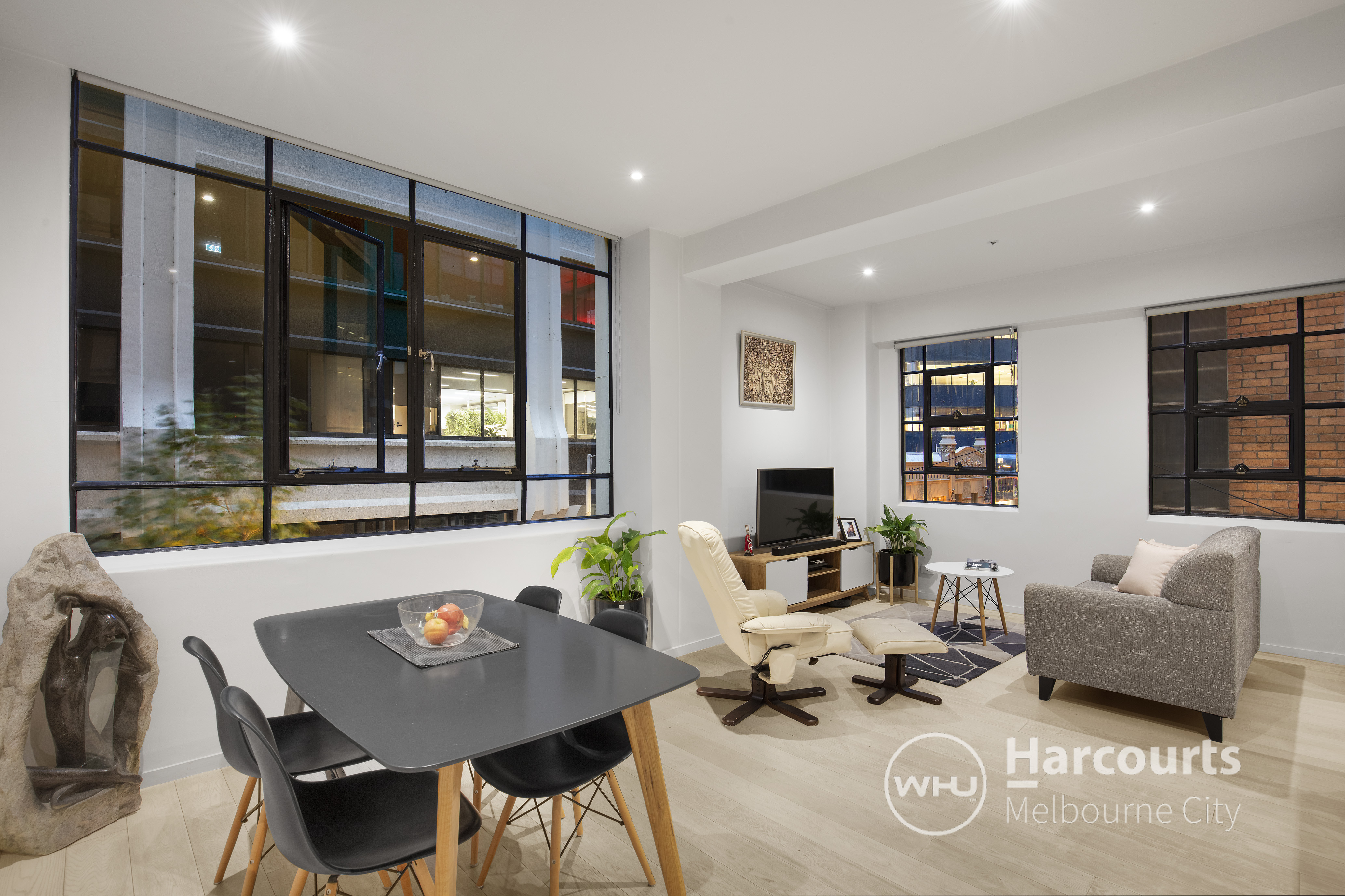 205/39 Queen Street, Melbourne Sold by Harcourts Melbourne City - image 2