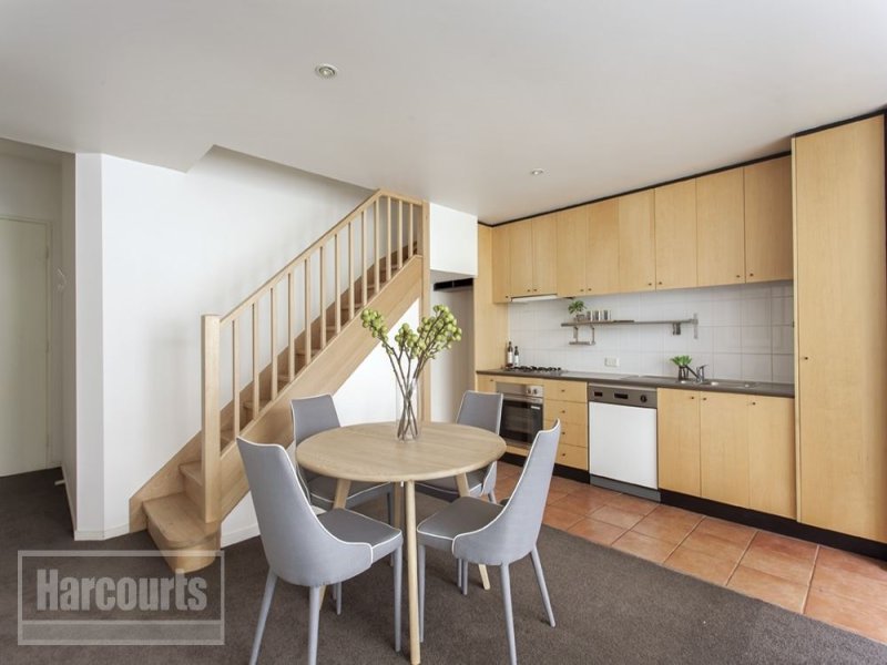 11/6 Anthony Street, Melbourne Sold by Harcourts Melbourne City - image 3