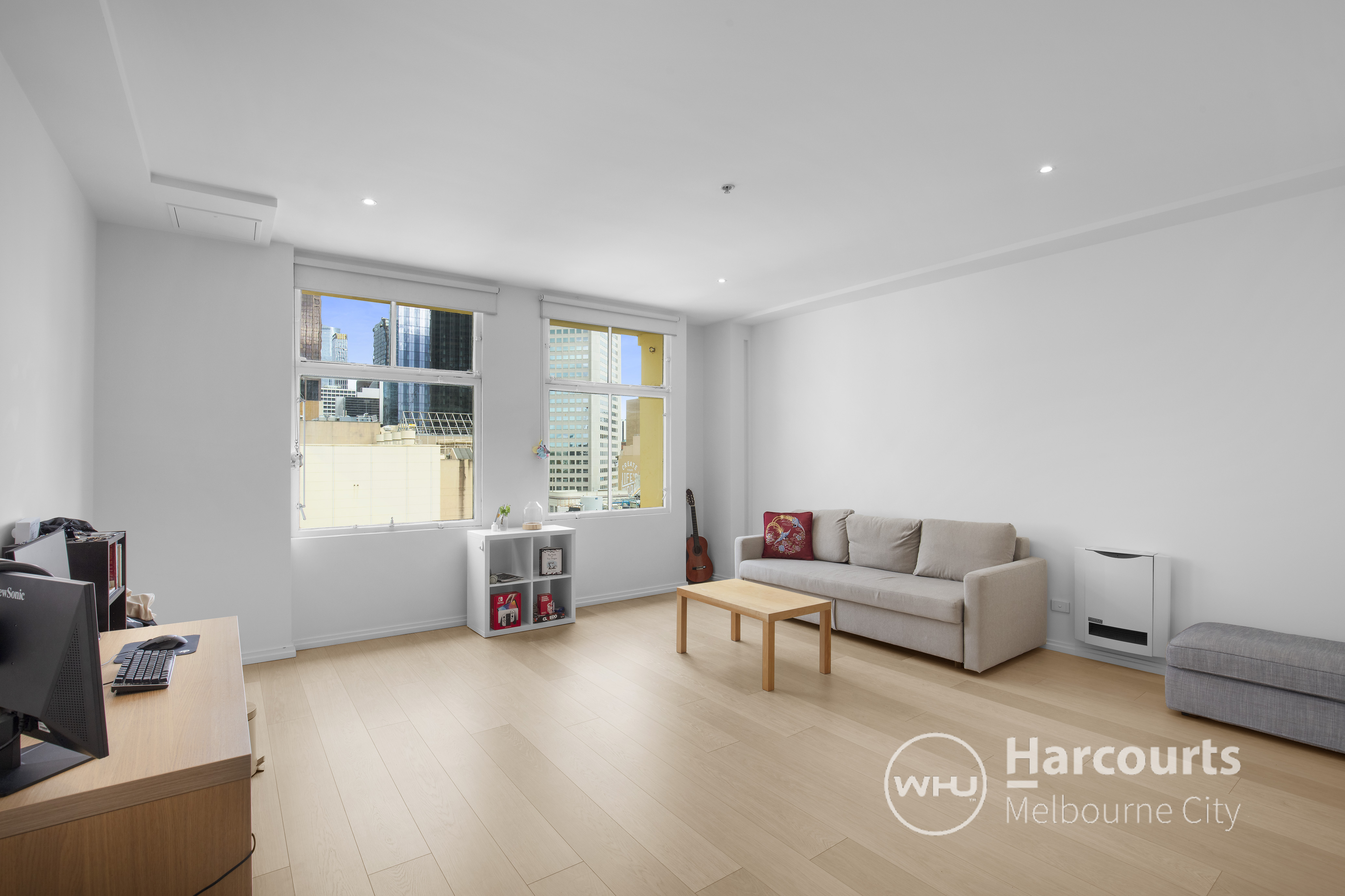 1006/115 Swanston Street, Melbourne Sold by Harcourts Melbourne City - image 2