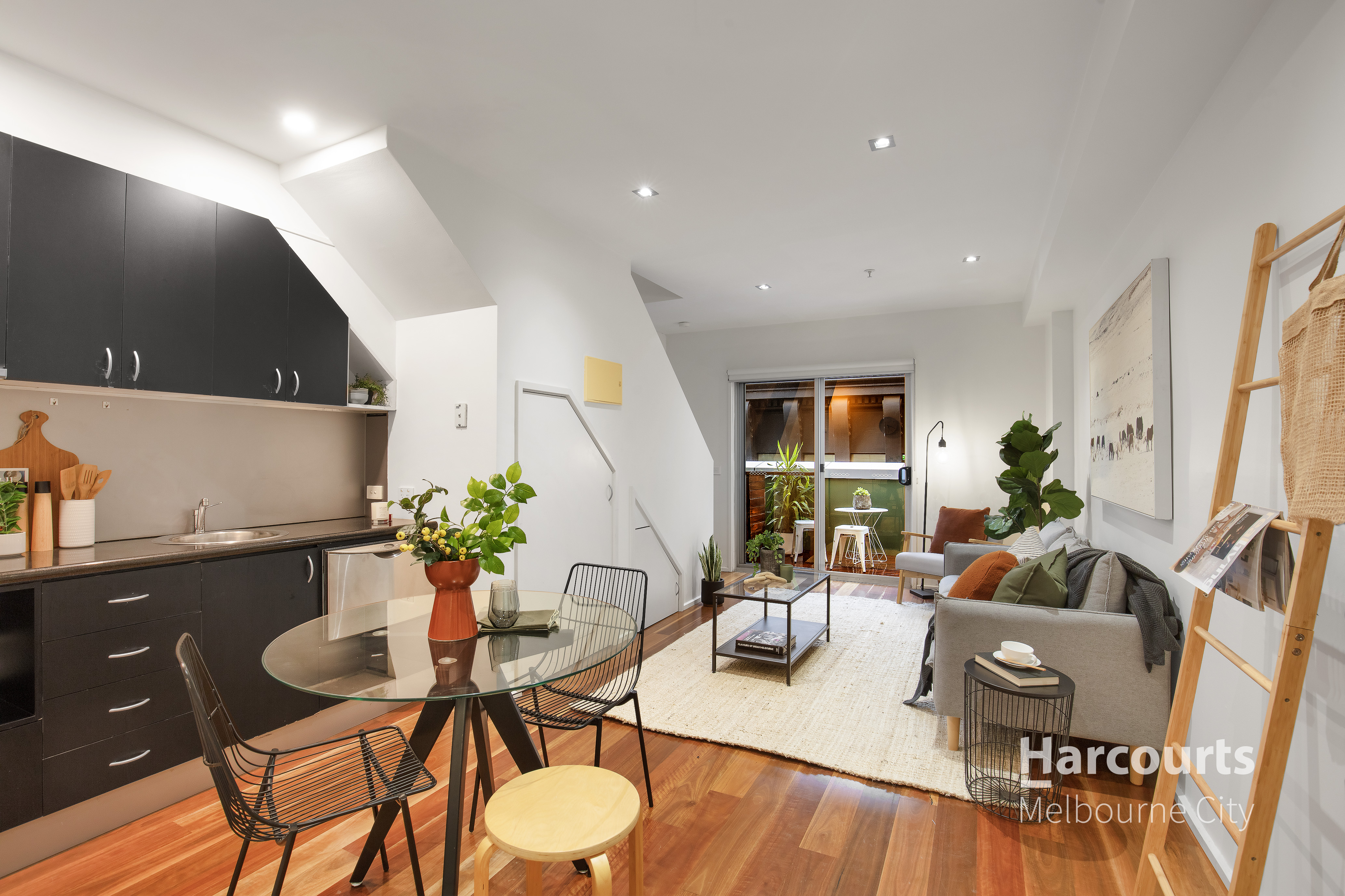 604/9 Bligh Place, Melbourne Sold by Harcourts Melbourne City - image 4