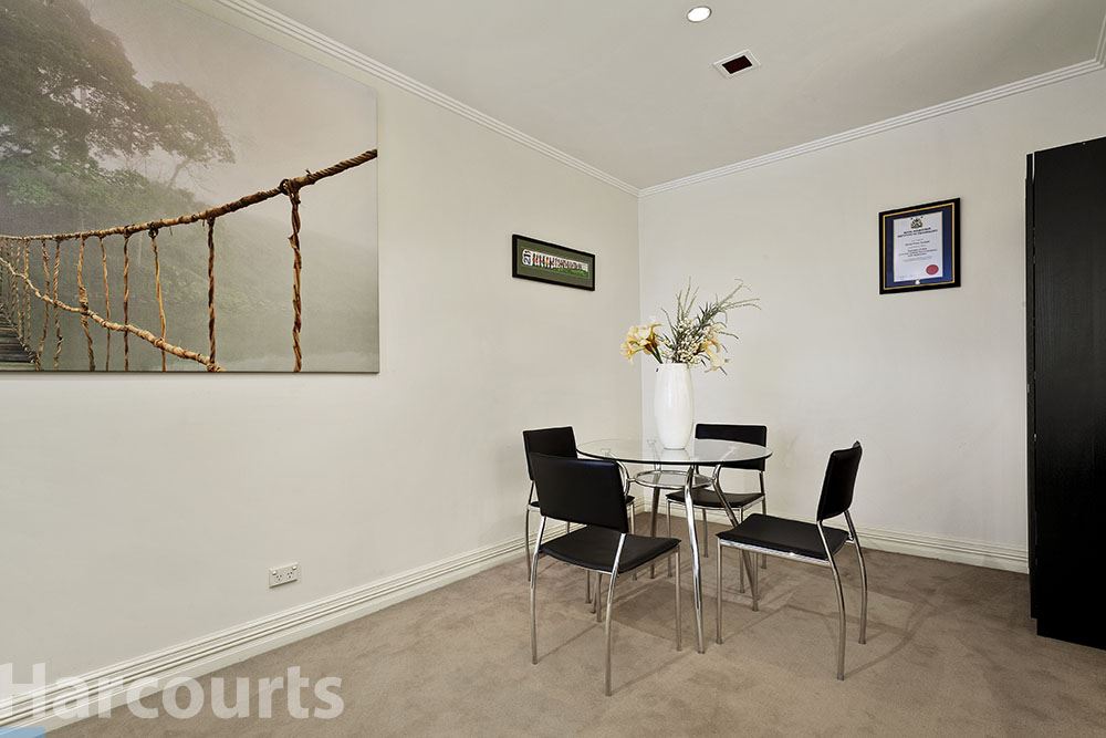 303/166 Flinders Street, Melbourne Sold by Harcourts Melbourne City - image 5