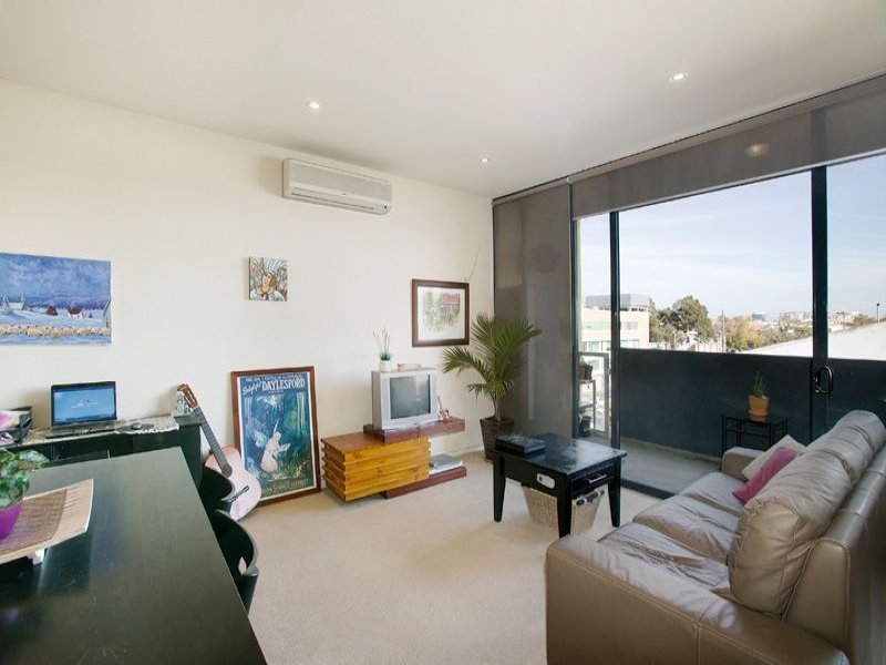 307/33 Wreckyn Street, North Melbourne Sold by Harcourts Melbourne City - image 2