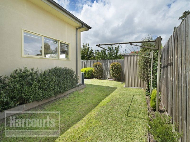 3/14 Renown Street, Coburg Sold by Harcourts Melbourne City - image 5