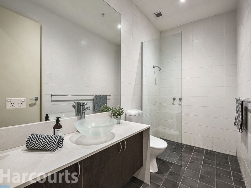 4/313 Flinders Lane, Melbourne Sold by Harcourts Melbourne City - image 3