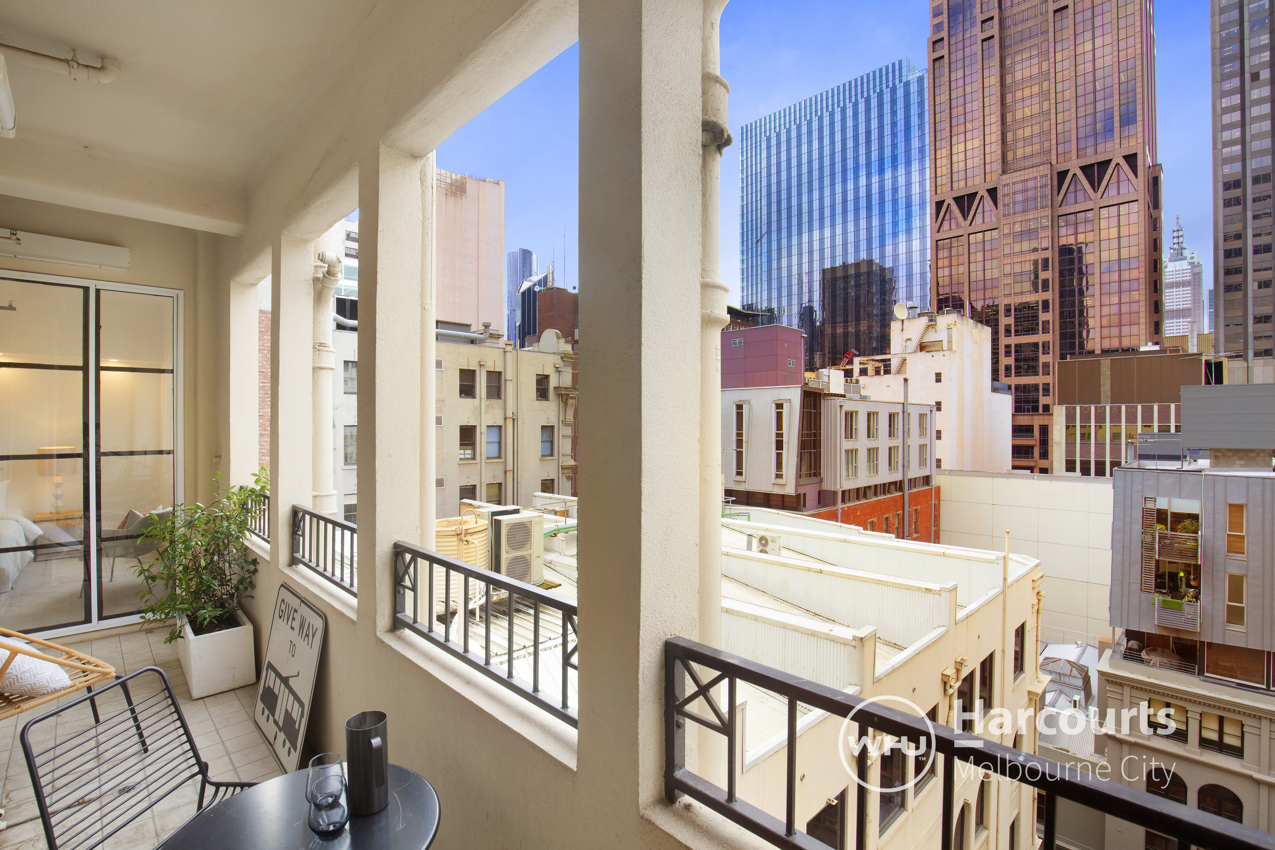 1018/422 Collins Street, Melbourne Sold by Harcourts Melbourne City - image 8