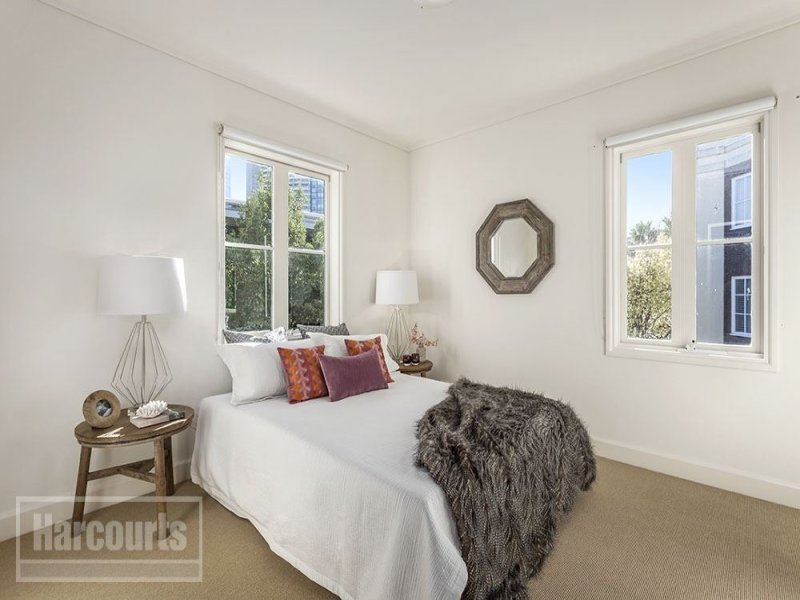 10/6 Wellington Crescent, East Melbourne Sold by Harcourts Melbourne City - image 2