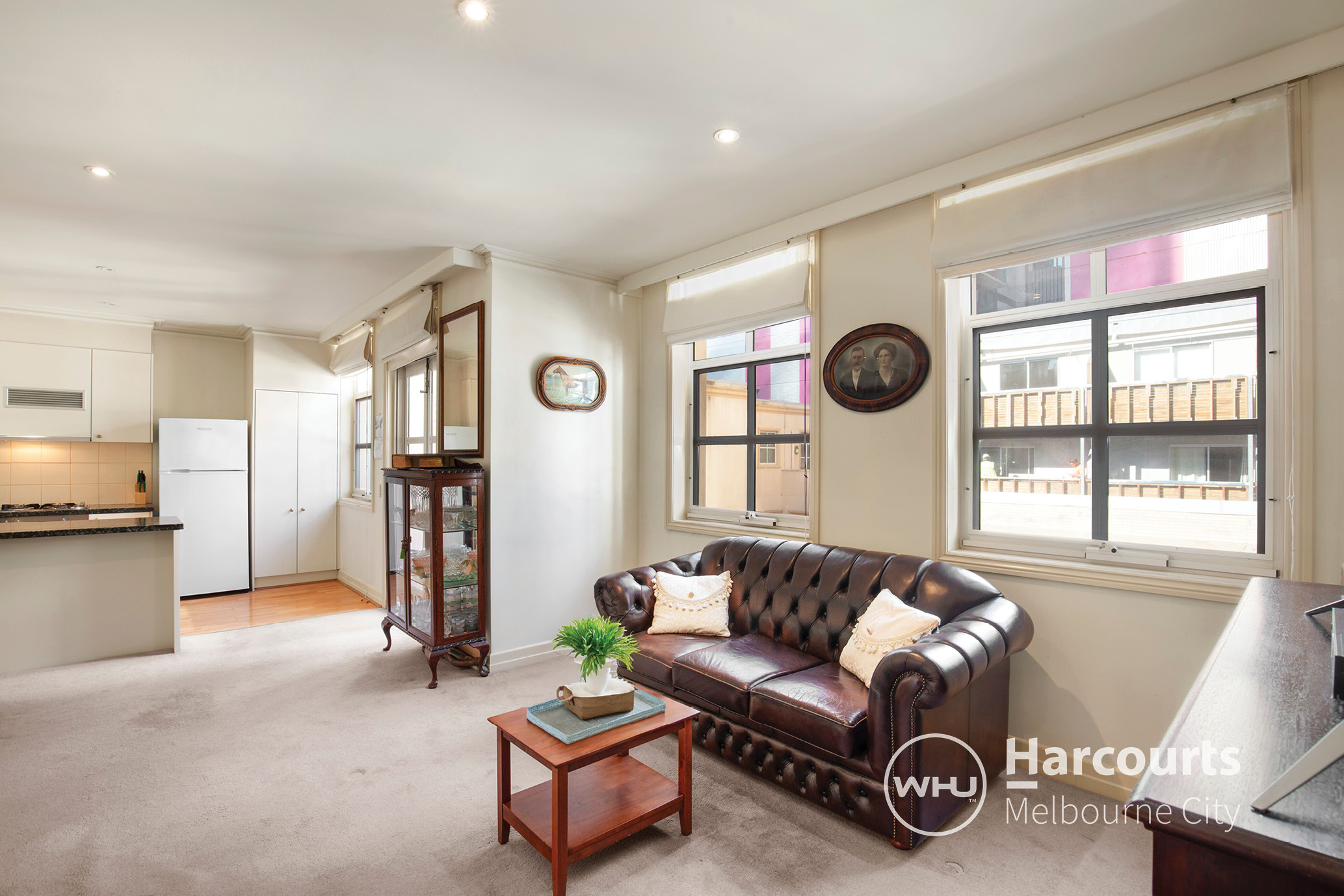 34/131 La Trobe Street, Melbourne Sold by Harcourts Melbourne City - image 3